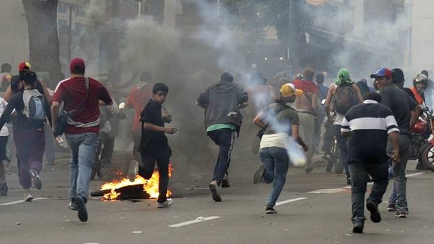 Venezuela: se eleva a 113 la cifra de muertos en disturbios
