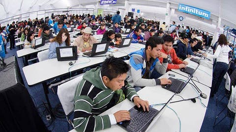 El 80 % de jóvenes en 104 países tienen acceso a internet, reveló la ONU