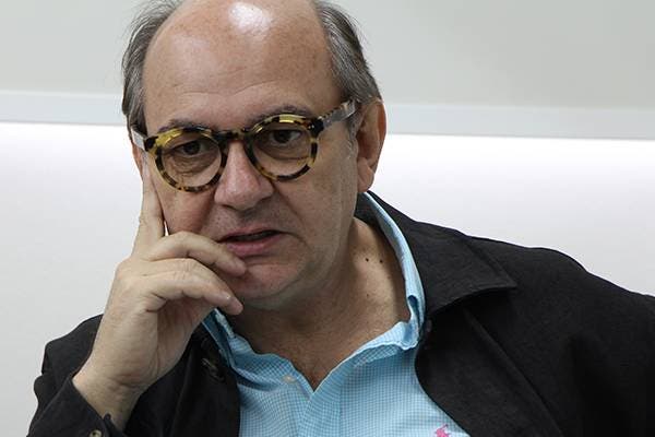 Luis Gnecco: Sabía que “Neruda” iba a ser muy criticada por los chilenos