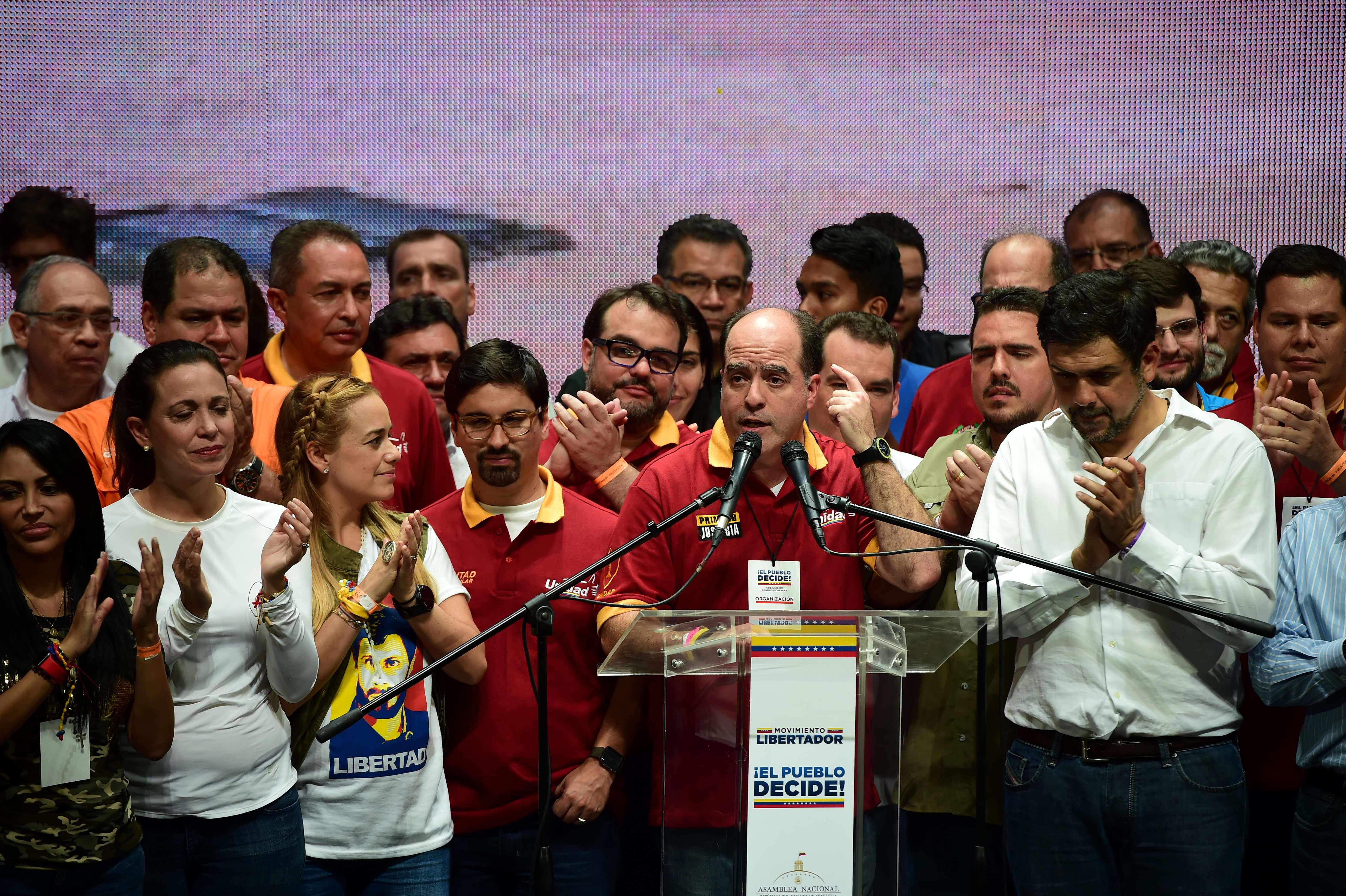 Jefe de Parlamento venezolano dice comenzarán fase de presión tras consulta