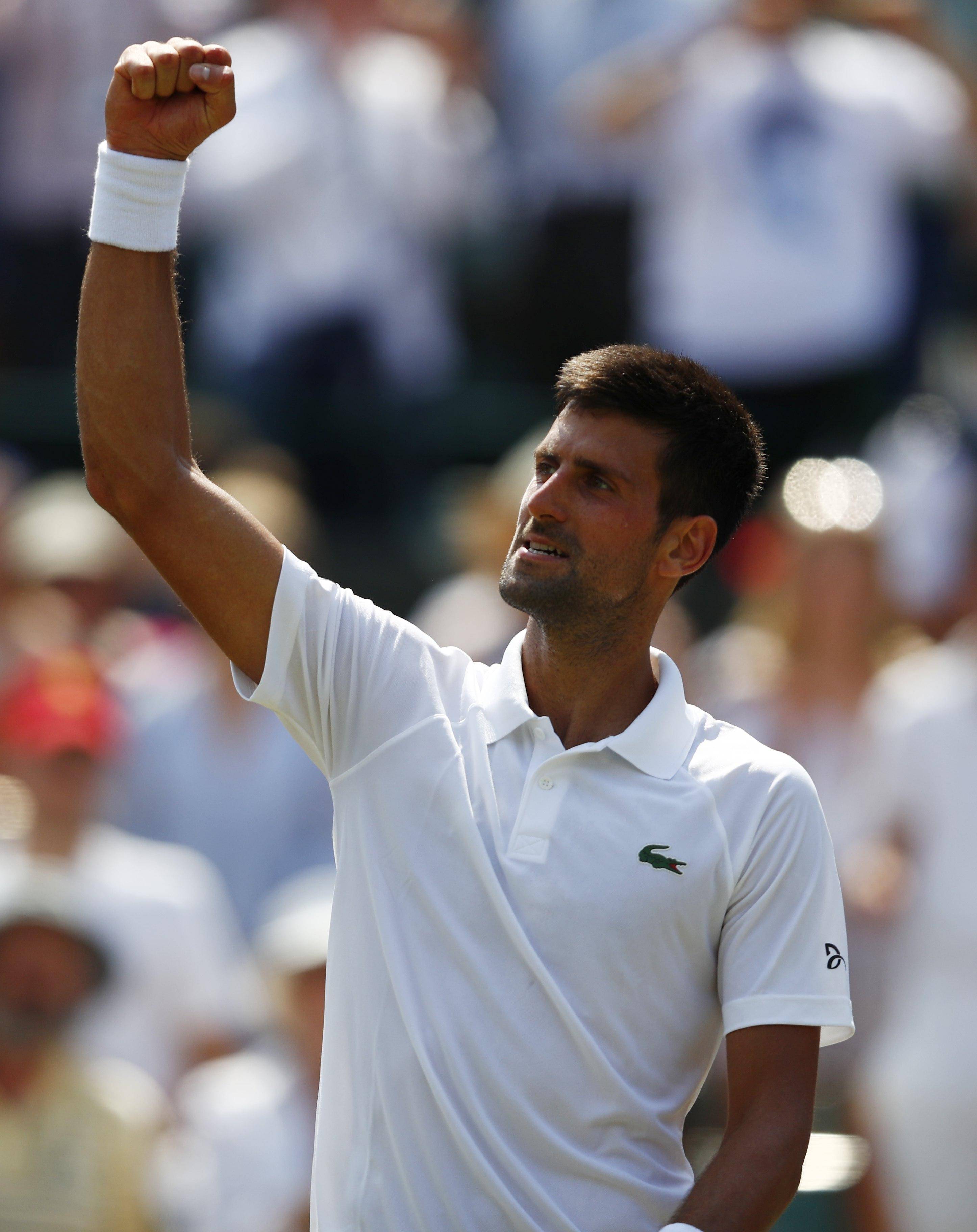 Novak Djokovic se coloca en tercera ronda en Wimbledon