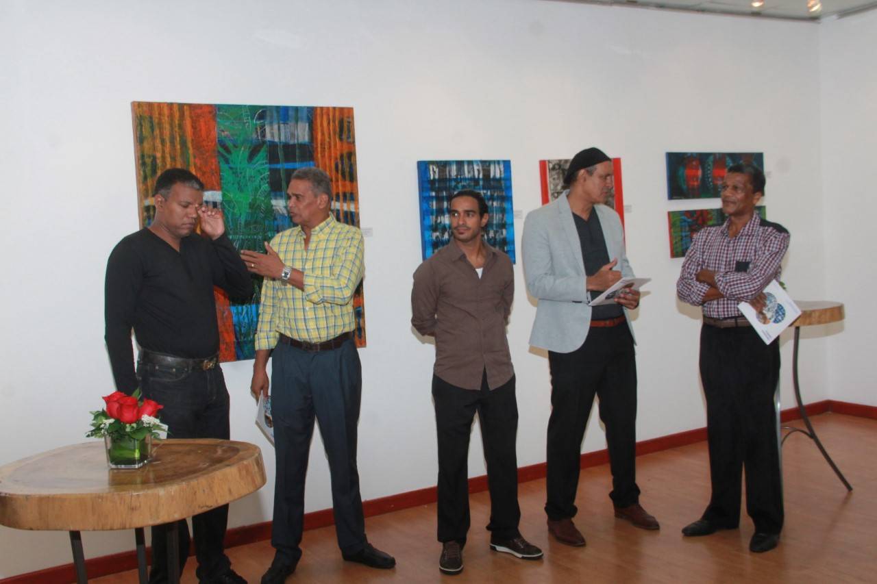 Cultura inaugura exposición en sala de arte Ramón Oviedo
