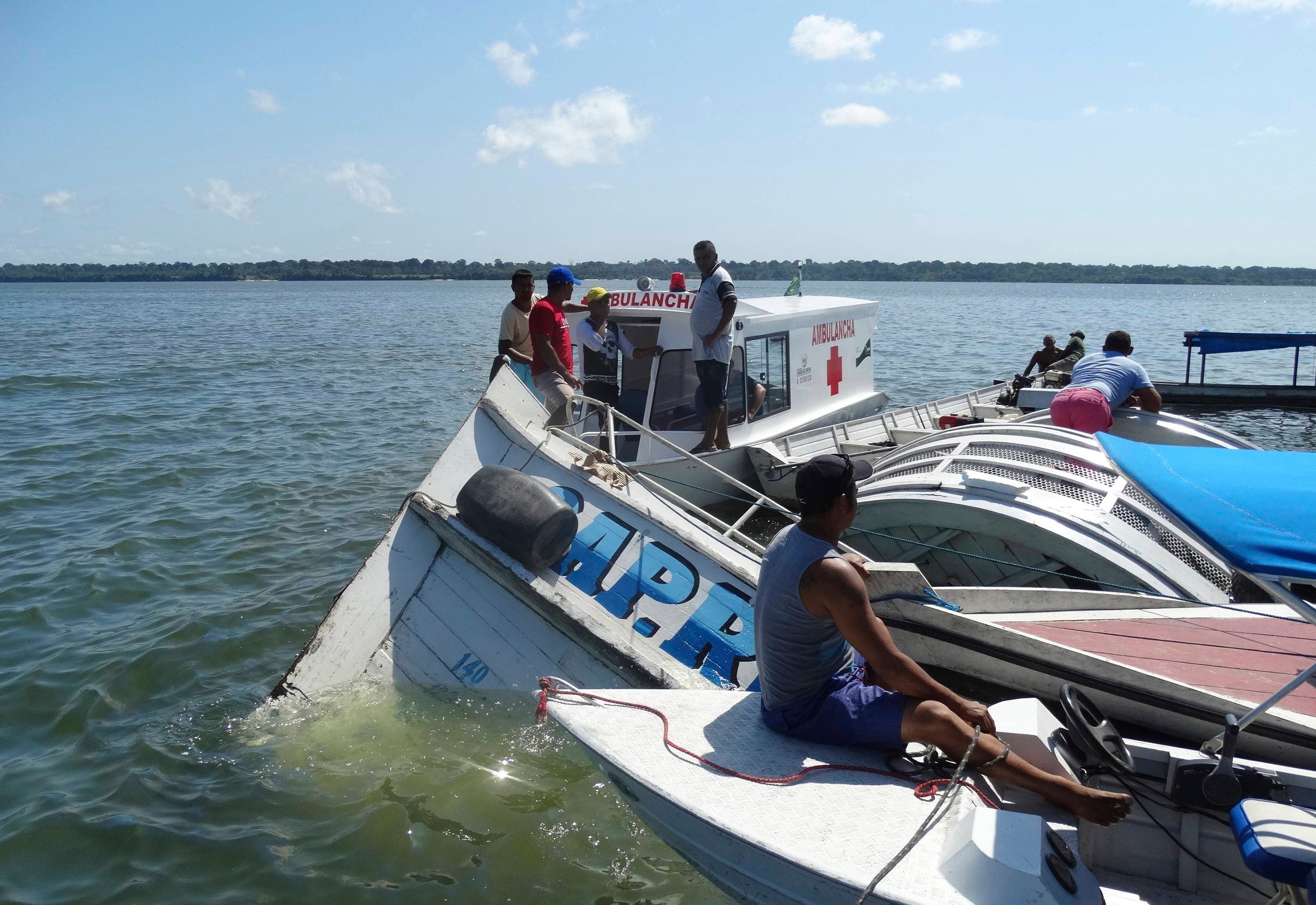 Al menos 41 personas mueren en dos naufragios ocurridos en Brasil