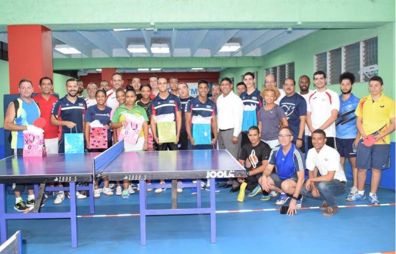 Asociación de Tenis de Mesa premia jugadores del Campeonato del Caribe