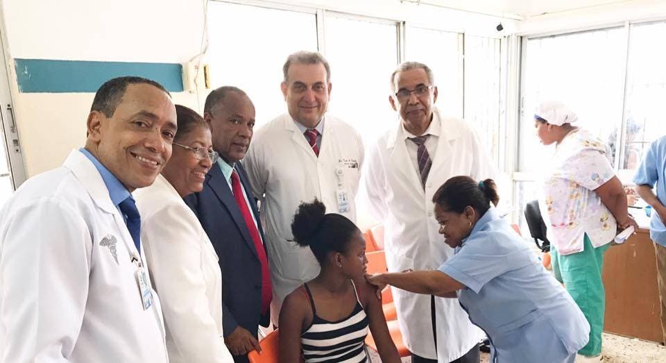 Maternidad de Los Mina aplica vacuna contra virus del papiloma humano