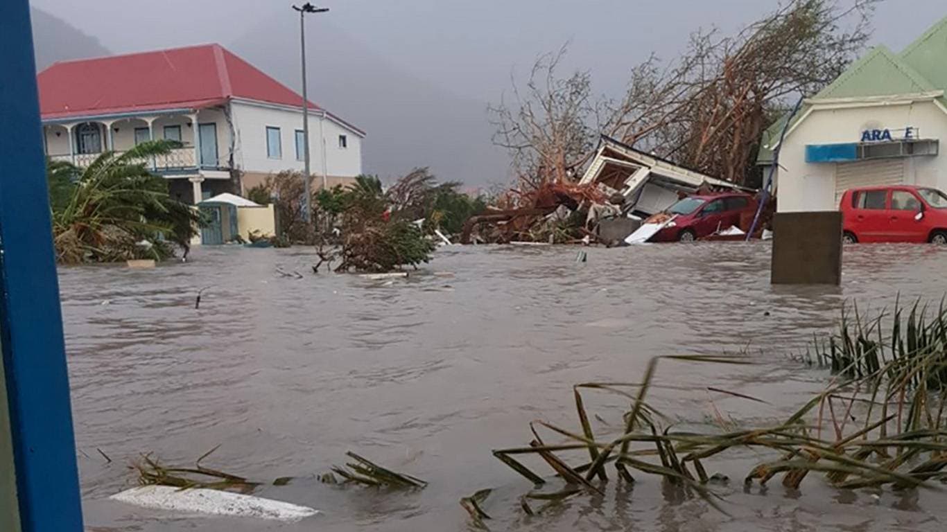Huracán Irma causó «al menos dos muertos» en San Bartolomé y San Martín