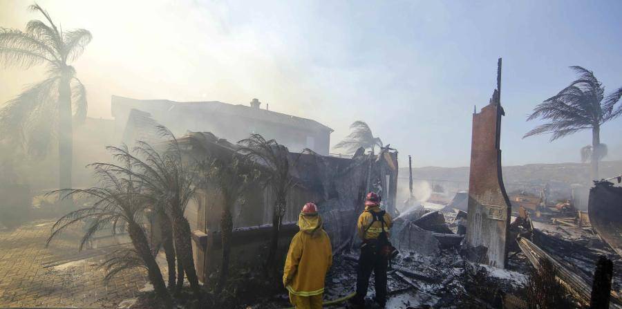 Al menos 10 muertos por incendios forestales en California