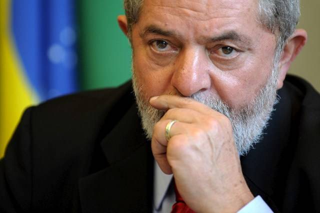 Un fiscal pide bloquear bienes de Lula por valor de 7,2 millones de dólares