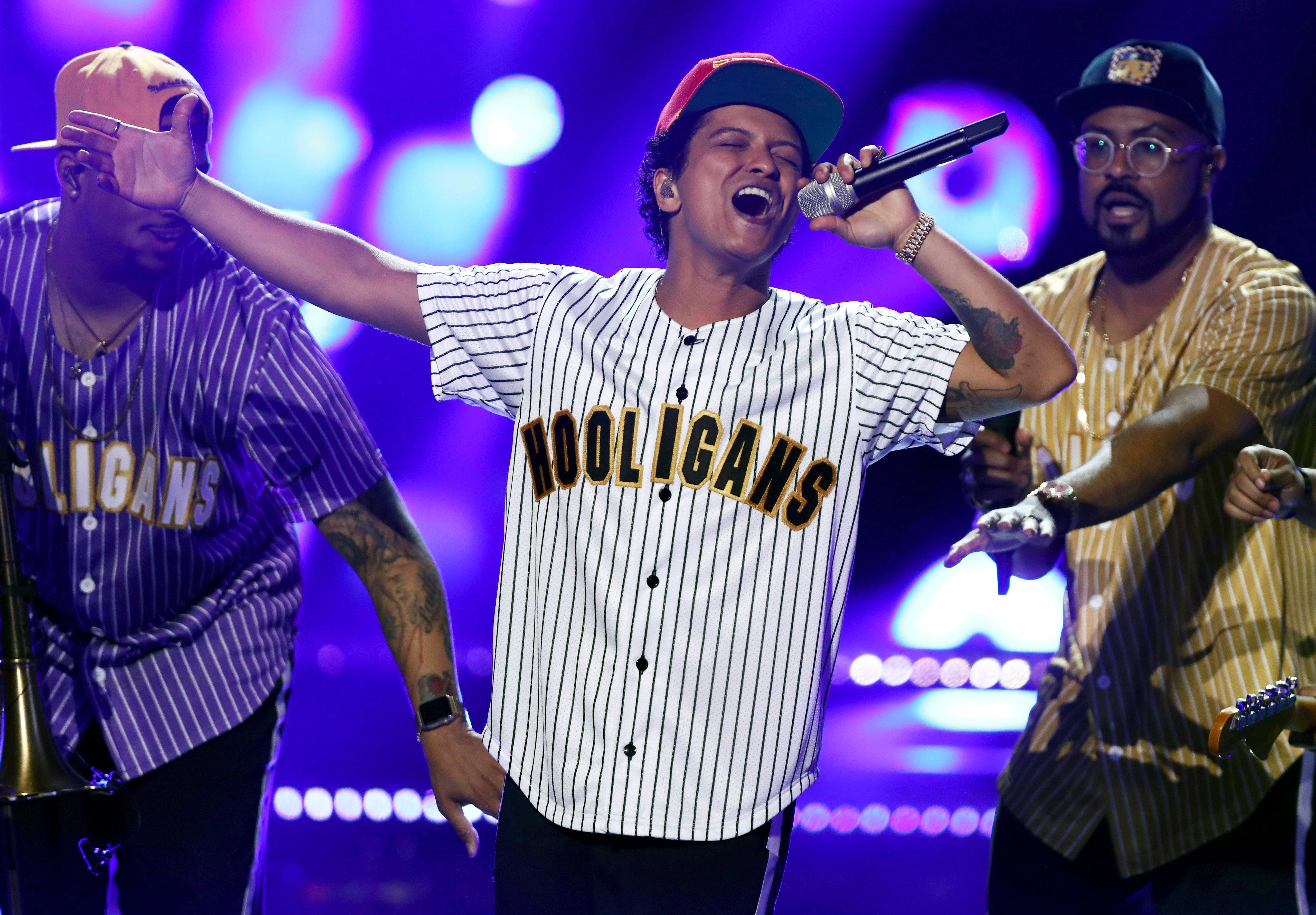 Jay Z, Lamar y Bruno Mars lideran nominaciones a los Grammy