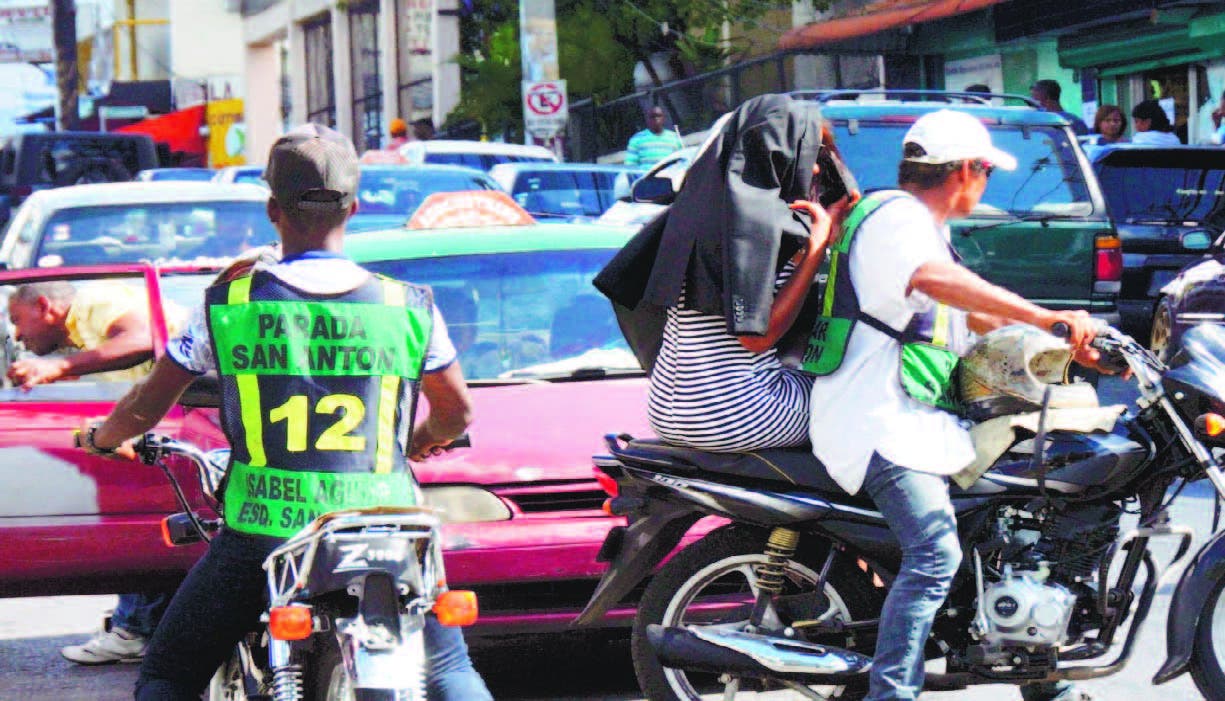 Llaman a motoconchistas respetar leyes para evitar accidentes