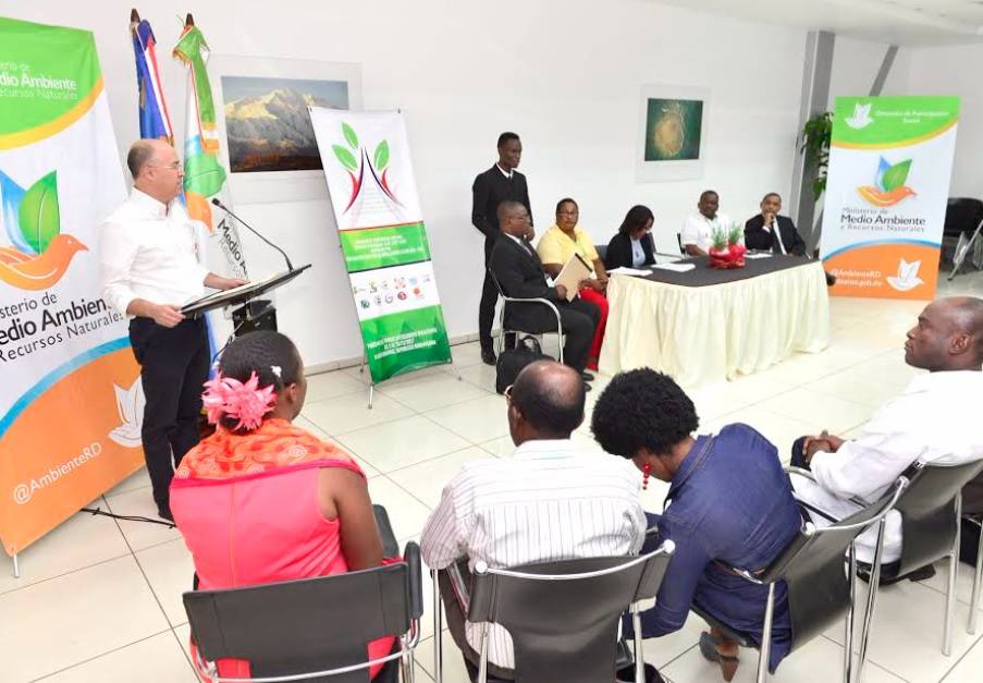 Centrales sindicales RD y Haití desarrollan iniciativas por el medio ambiente