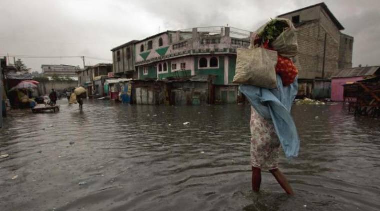 Cinco muertos y más de 10.000 viviendas inundadas tras lluvias en Haití