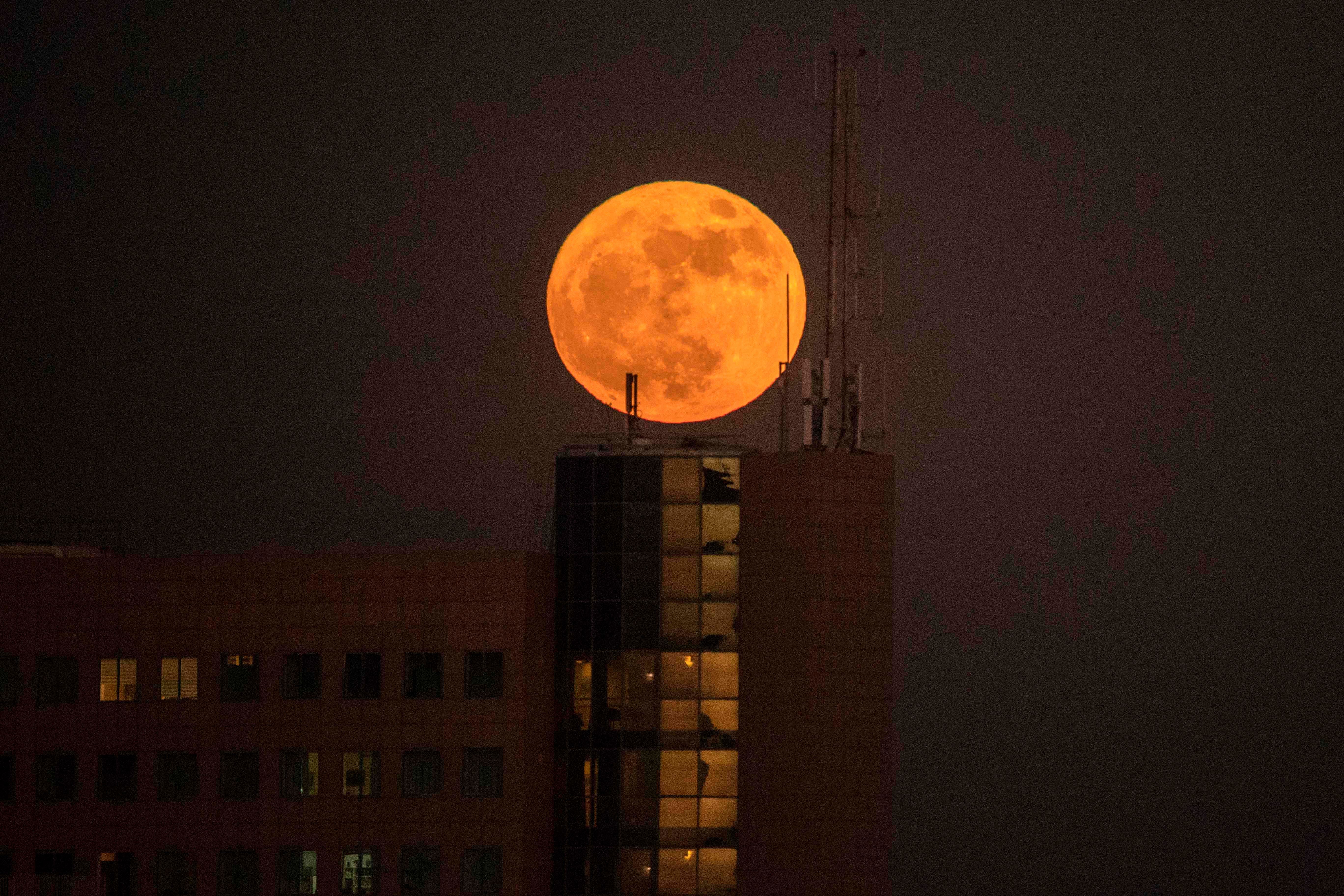 Hoy Digital Las mejores imágenes de la Superluna Hoy Digital