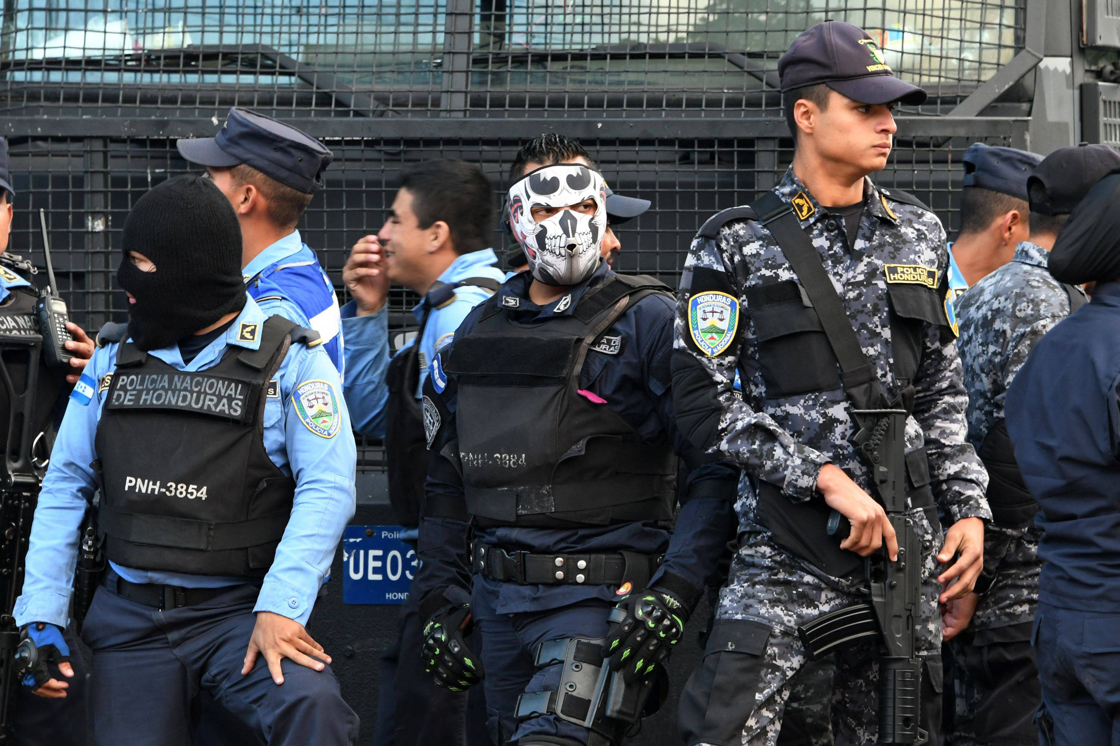 Rebelión policial añade tensión tras comicios en Honduras