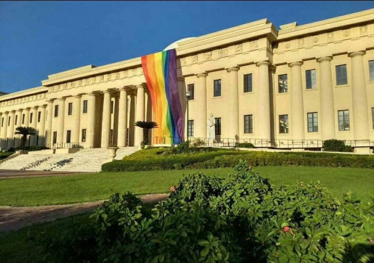 Investigan colocación de bandera LGTB en Palacio de Bellas Artes