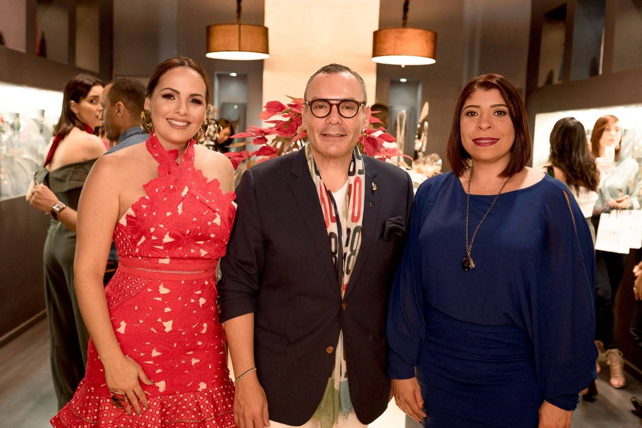 Diseñador de joyas Daniel Espinosa presenta colección en Ágora Mall