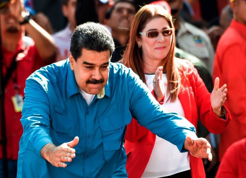 Maduro arranca campaña por reelección con amplias posibilidades de ganar