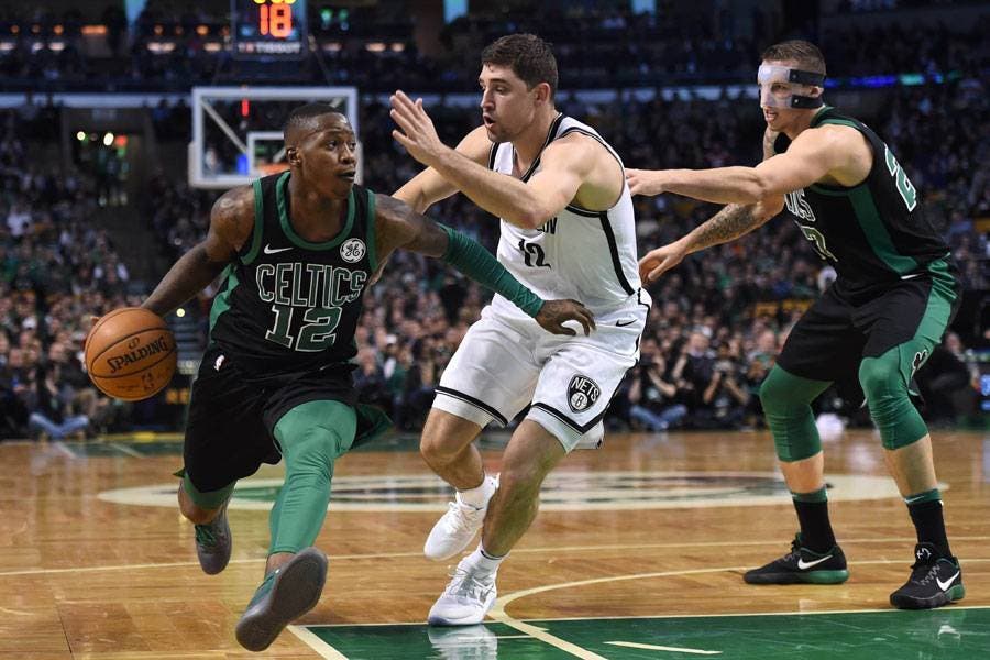 Celtics acaban año con mejor marca en el Este; Rockets rompen racha perdedora