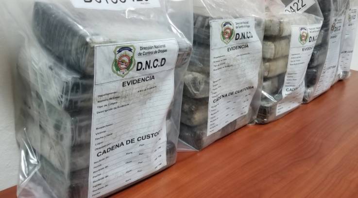 DNCD ocupa 30 paquetes de cocaína en Puerto de Haina