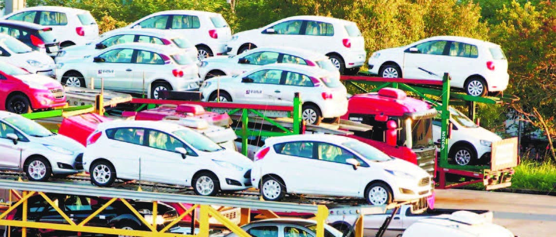 Proponen a Abinader aumentar recaudaciones de importación de vehículos