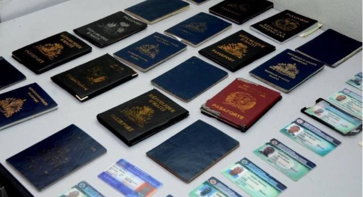 Migración ocupa más de 800 pasaportes y carnés emitidas en perjuicio del Plan de Regulación