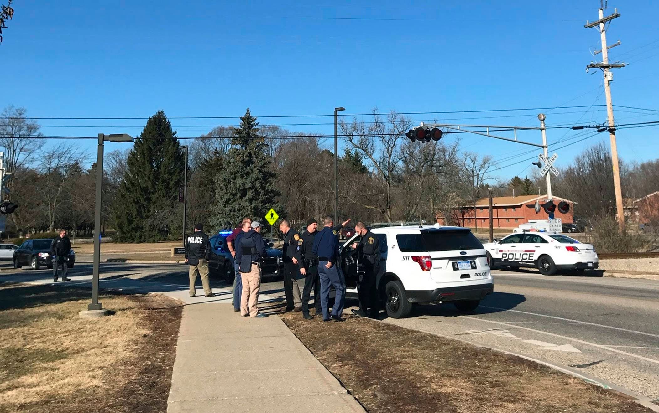 Al menos dos muertos durante nuevo tiroteo en universidad de Michigan, EEUU