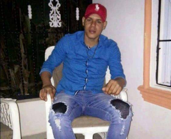 Impactante: Policía dice fue un raso quien mató al joven Albert Ramírez Alcántara un día antes de graduarse