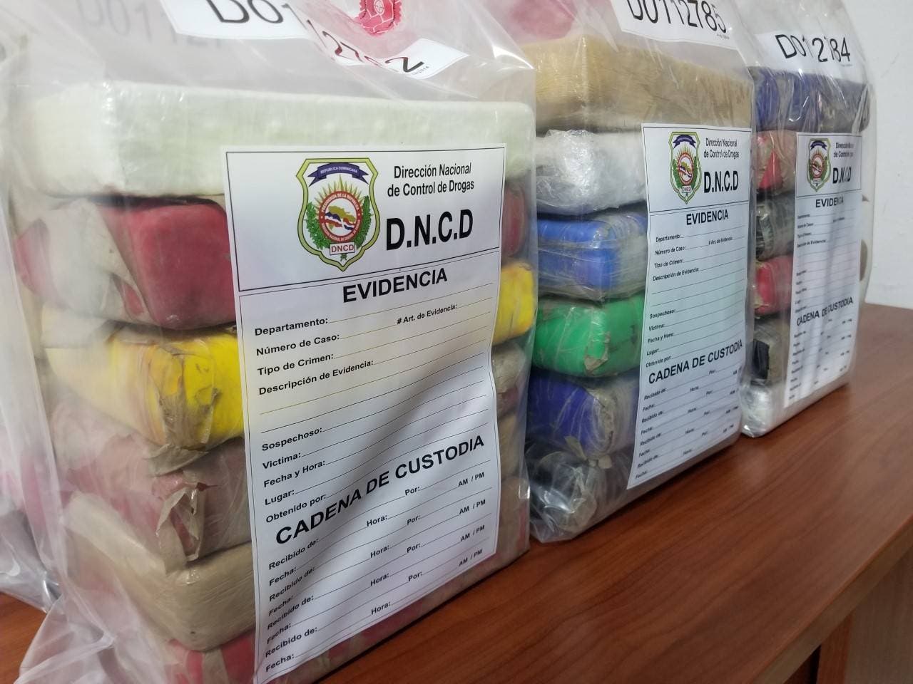 DNCD ocupa 37 paquetes de cocaína en el Evaristo Morales