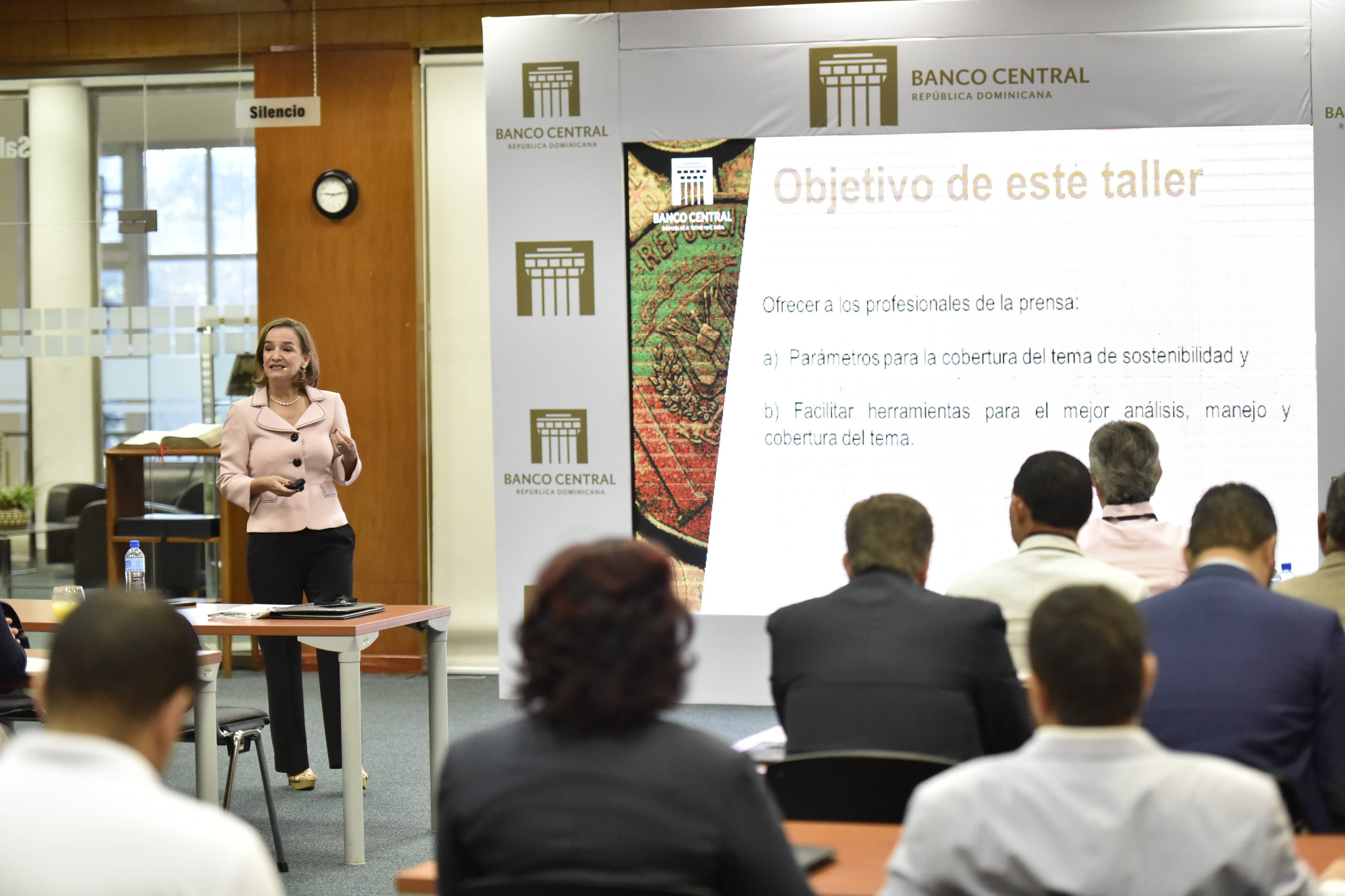 BCRD ofreció el taller “Periodismo socialmente responsable: compromiso de los medios con la sostenibilidad”