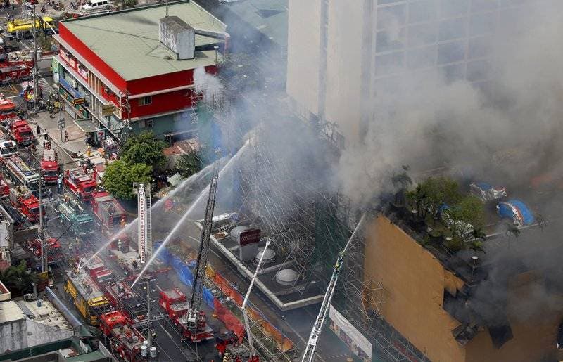 Al menos 4 muertos en incendio en un hotel de Filipinas