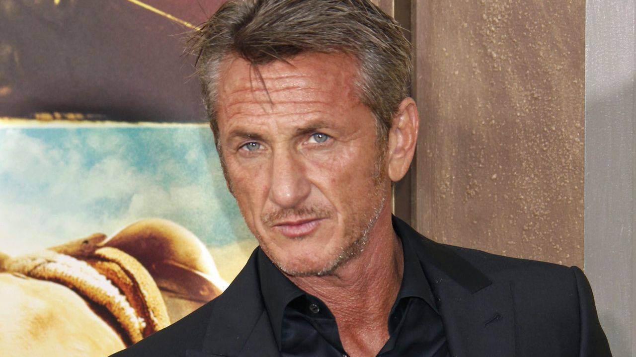 Sean Penn, ganador de 2 premios Oscar, es ahora novelista