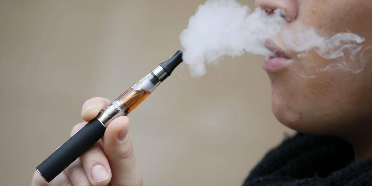 Aumenta uso de cigarrillos electrónicos por adolescentes