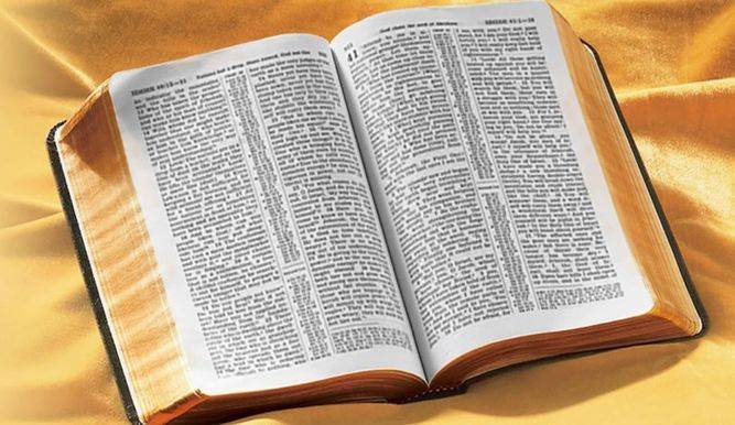 La Biblia, un libro imposible de encontrar en las tiendas online de China