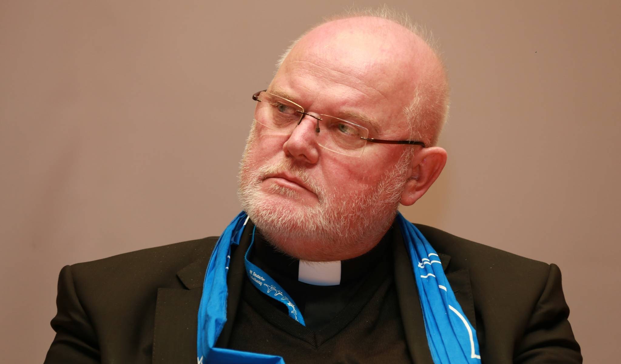 Obispos alemanes analizarán con la Curia si dar la comunión a no católicos