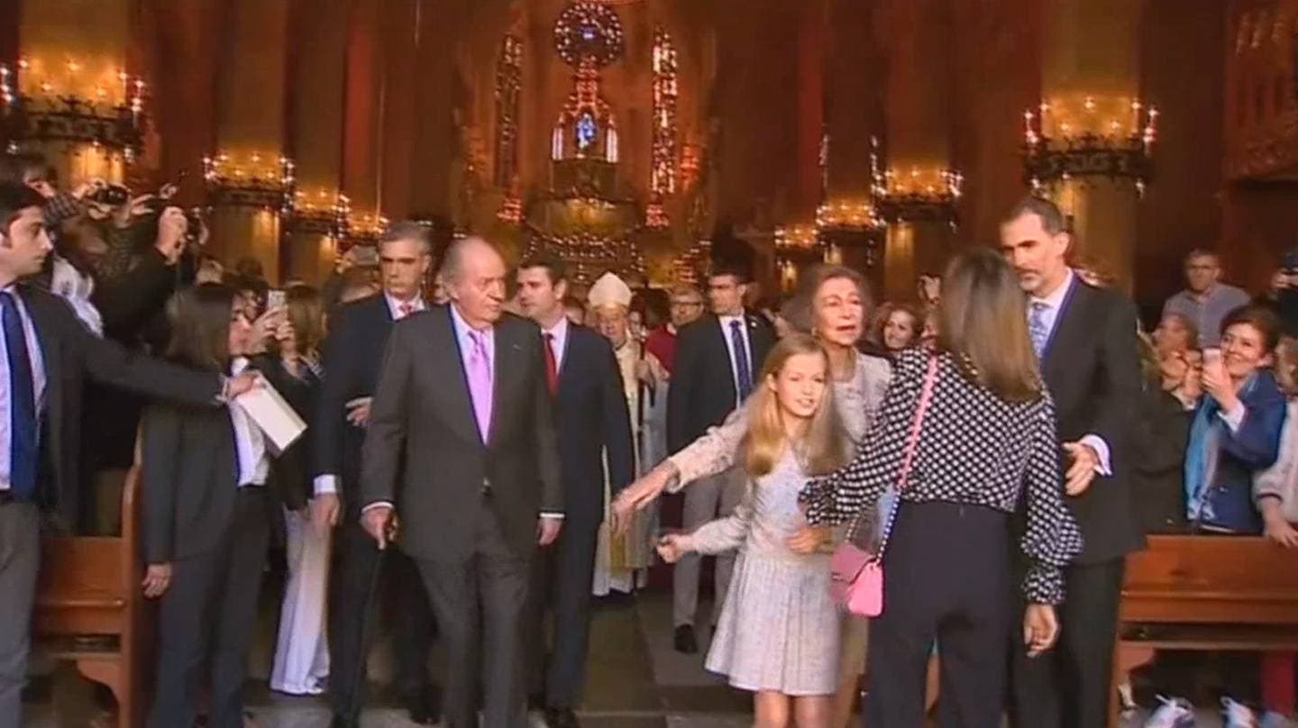 Sigue la controversia: Vea aquí el video más escandaloso de las reinas Letizia y Sofia, en España