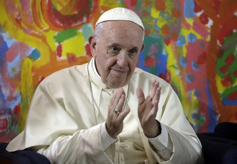 Papa pide oraciones a los feligreses por la cumbre sobre abusos sexuales