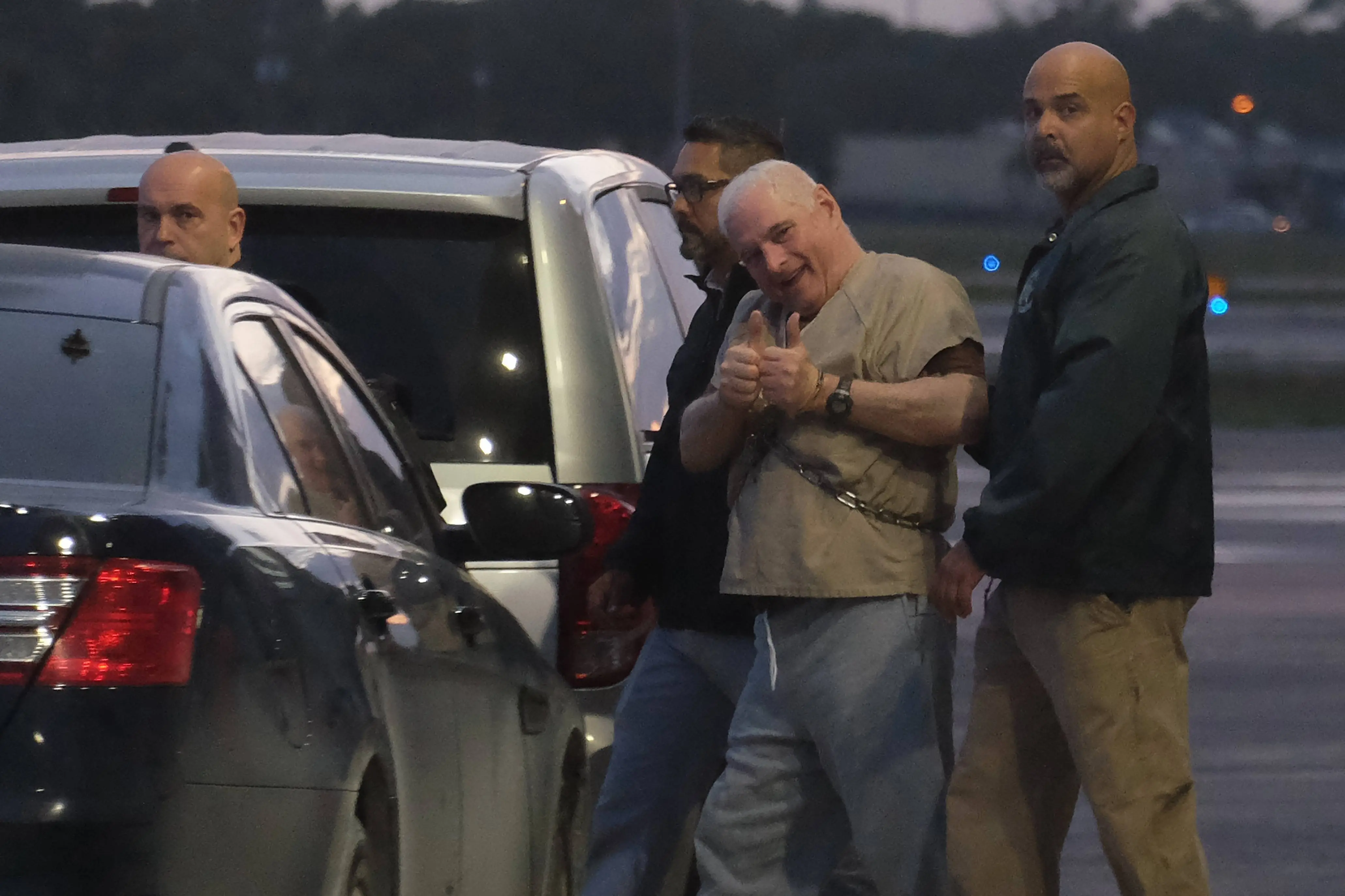 El expresidente Ricardo Martinelli llega a Panamá extraditado por Estados Unidos
