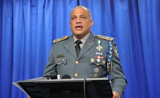 Suspenden oficiales que estaban con coronel Ramos al momento que fue asesinado en punto de droga de Baní