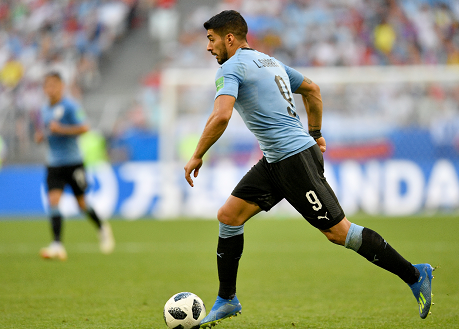 Video:Uruguay golea por 3-0 a Rusia y entra en octavos como líder del grupo A