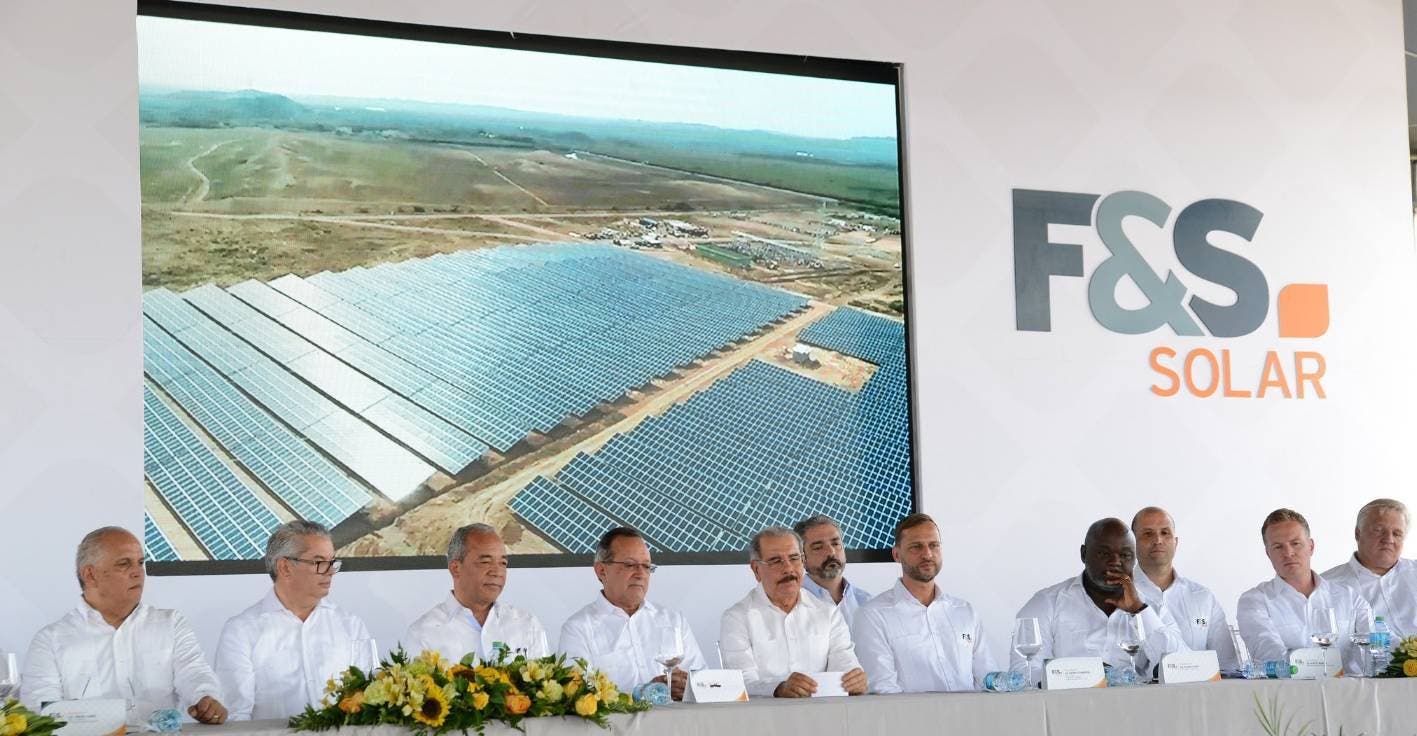 Inauguran Montecristi Solar,  el  más grande  en  región  Caribe
