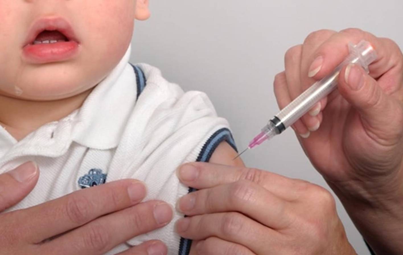 Biden anima a padres en EEUU a vacunar a sus hijos