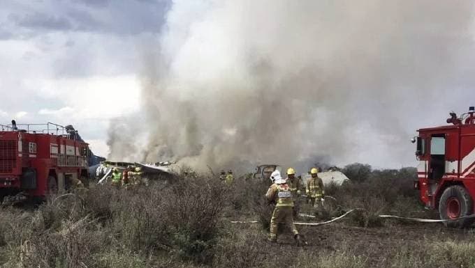 Al menos 12 heridos críticos en accidente aéreo en el norte de México