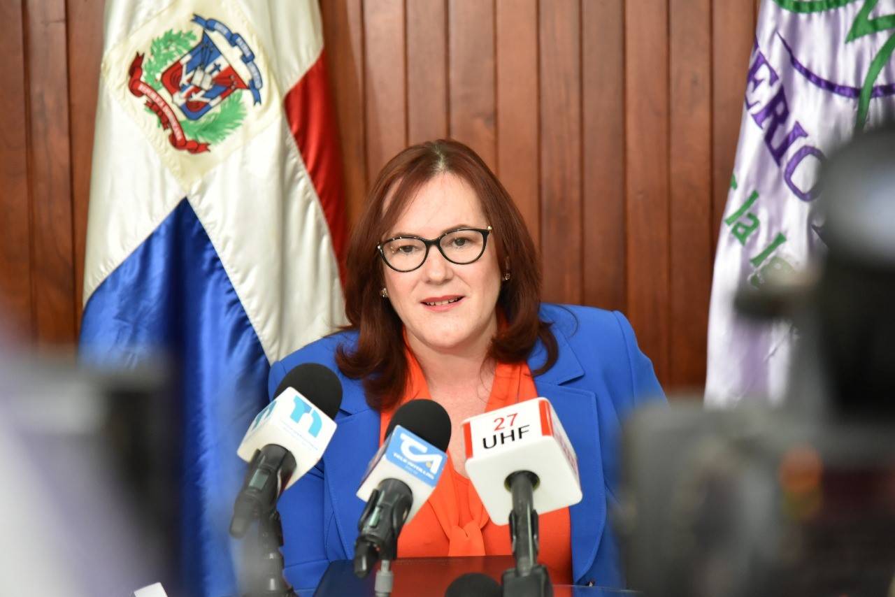 Janet Camilo reclama aprobación de Ley de Partidos que cumpla mandato de participación femenina en un 50 % de posiciones