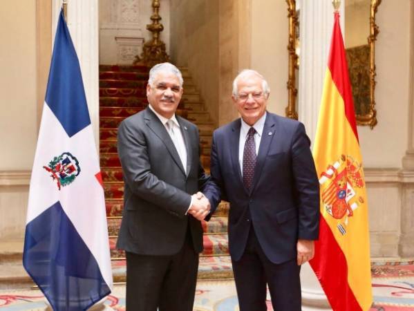 España y República Dominicana acuerdan reforzar la inversión y el comercio
