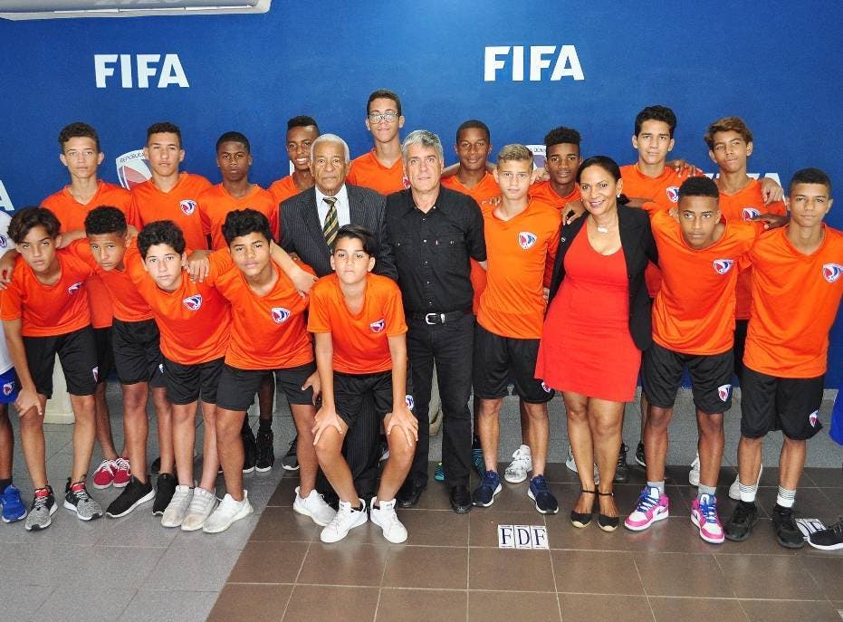 Anuncian torneo de fútbol U-14 con cinco naciones en RD