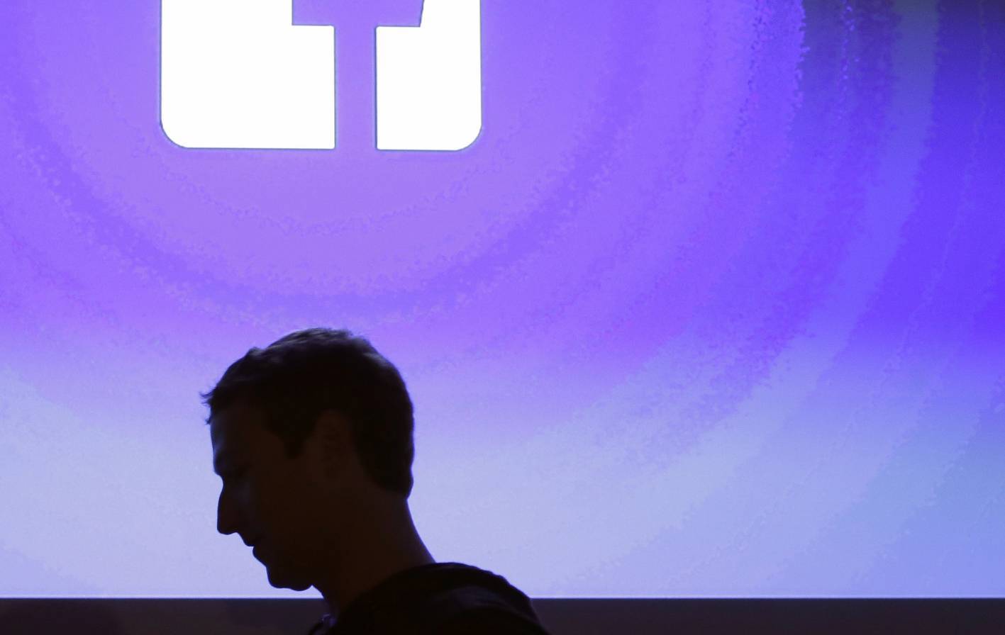 ¿Debe quitarle Facebook  el control a Zuckerberg?