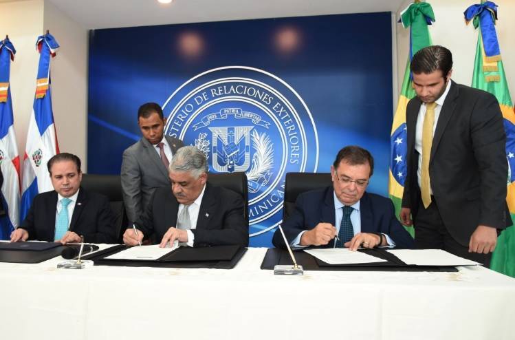 RD y Brasil firman acta de compromiso para eliminar trabas en comercio