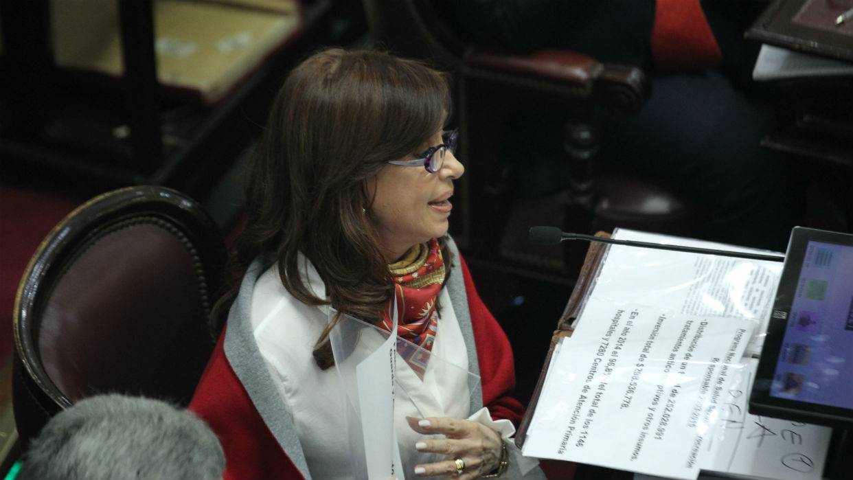 Cristina Fernández se presenta el lunes ante juez por caso de red de sobornos