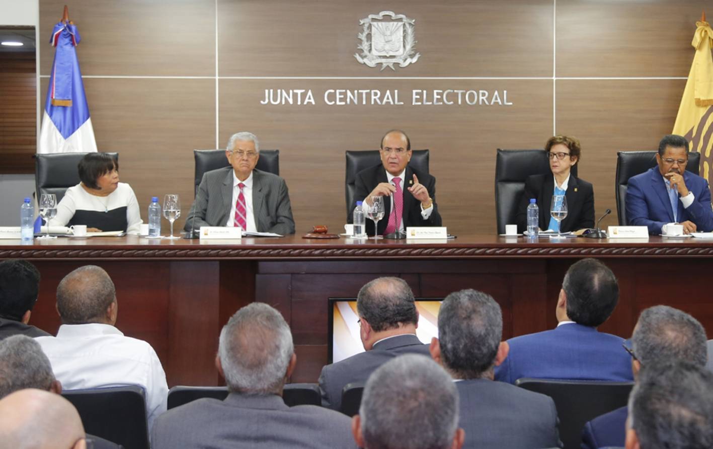 Presidente JCE dice elecciones podrían financiarse con presupuesto complementario