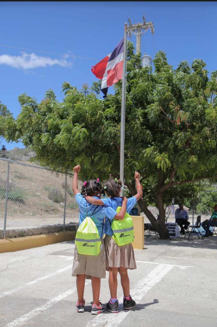 CEMEX Dominicana entregó útiles escolares a estudiantes en diferentes puntos del país